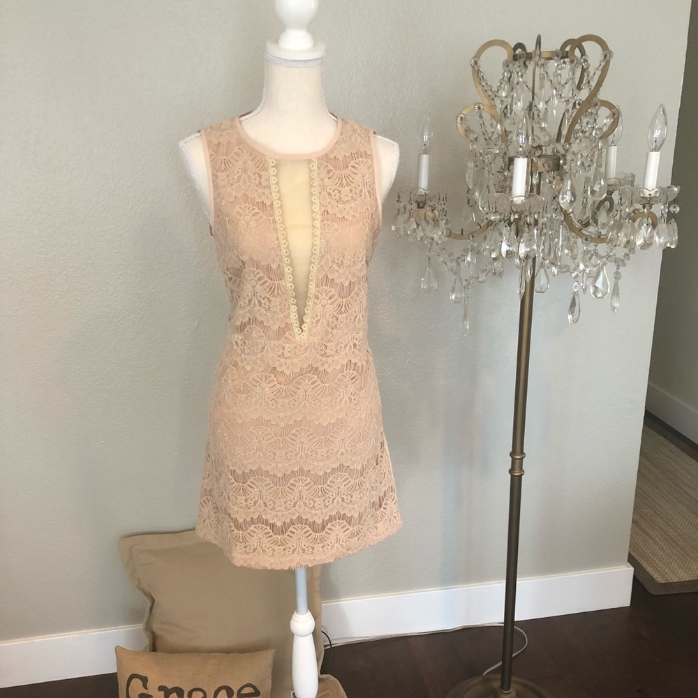 Lucy Paris USA S